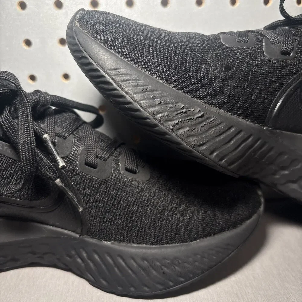 Nike React Infinity Run Flyknit Shoes Mens Sz 7 Womens Sz 8.5 Triple Black